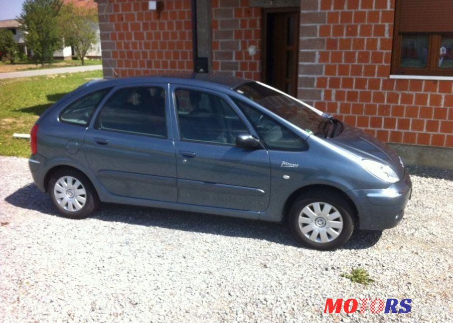 2005' Citroen Xsara Picasso 1,6 Hdi photo #2