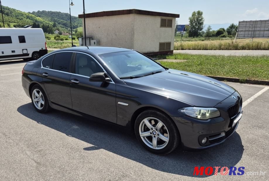2014' BMW Serija 5 518D photo #3