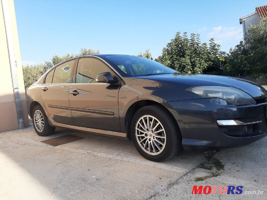 2011' Renault Laguna 1,5 Dci photo #2