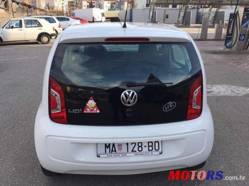 2013' Volkswagen Up! 1,0 Up! photo #2