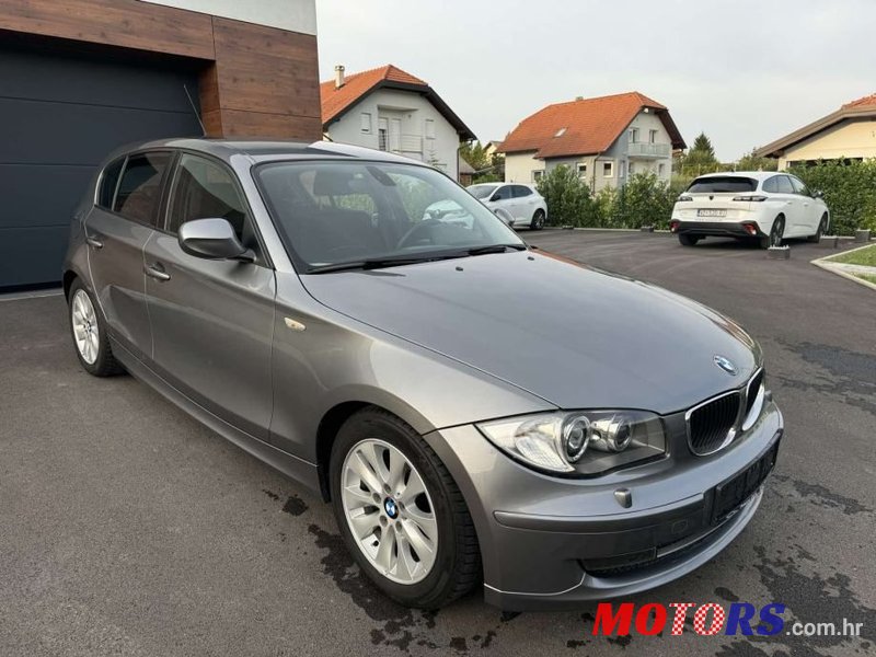 2010' BMW Serija 1 118D Sport photo #2