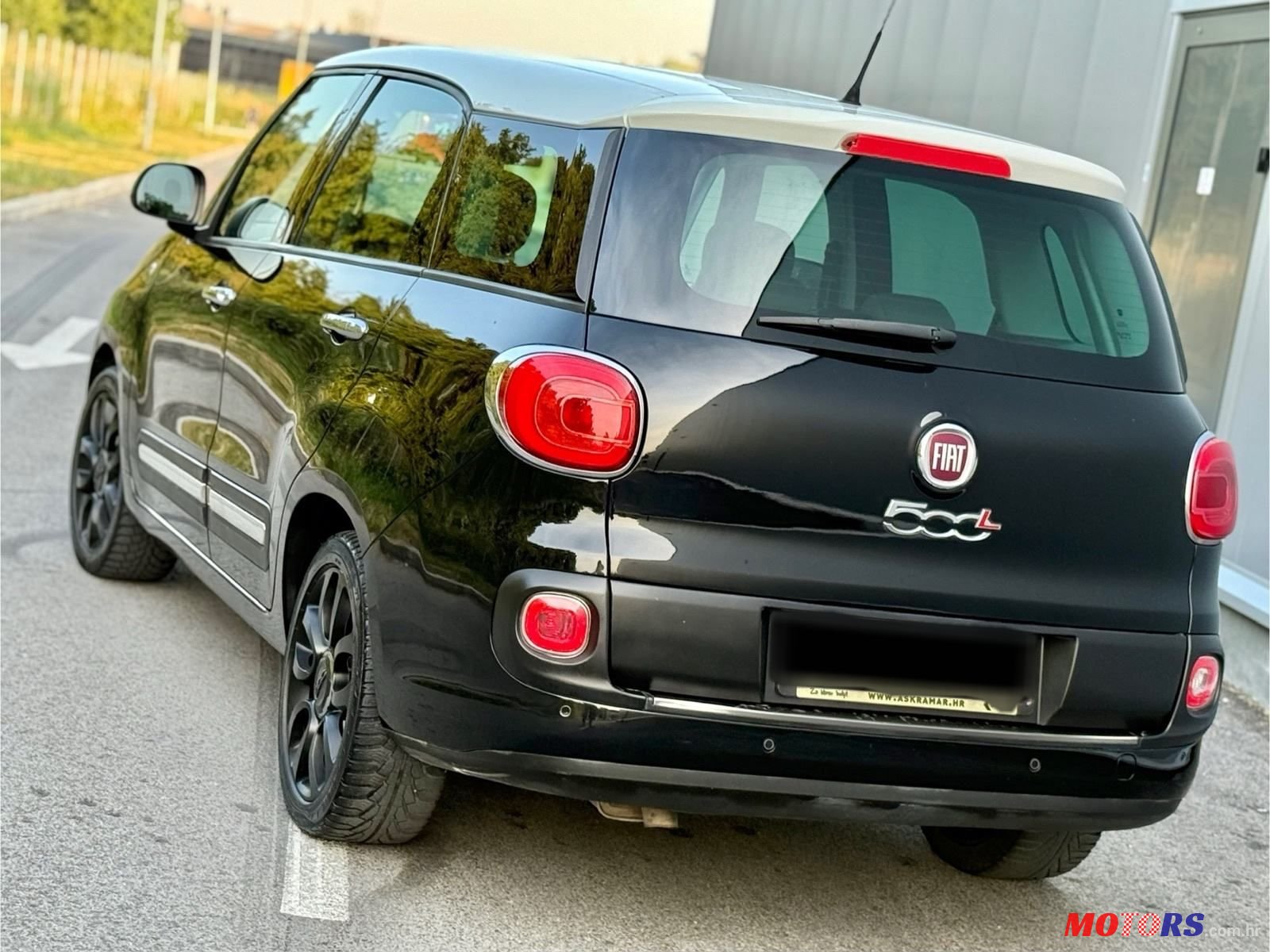 2013' Fiat 500L 1,6 Multijet photo #2
