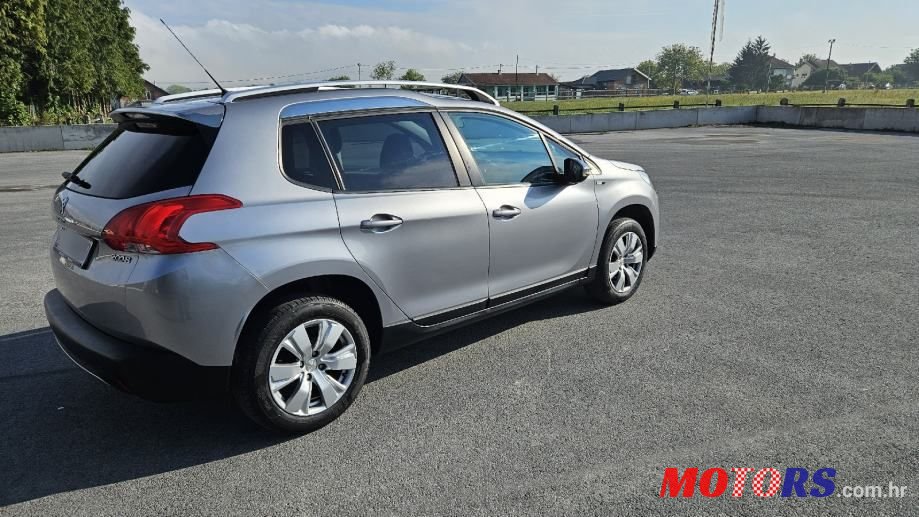 2016' Peugeot 2008 1,2 photo #5