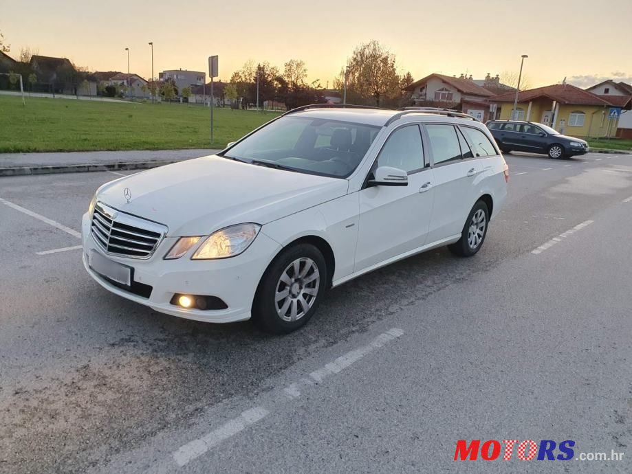 2011' Mercedes-Benz E-Klasa T-Model 200 Cdi T photo #1