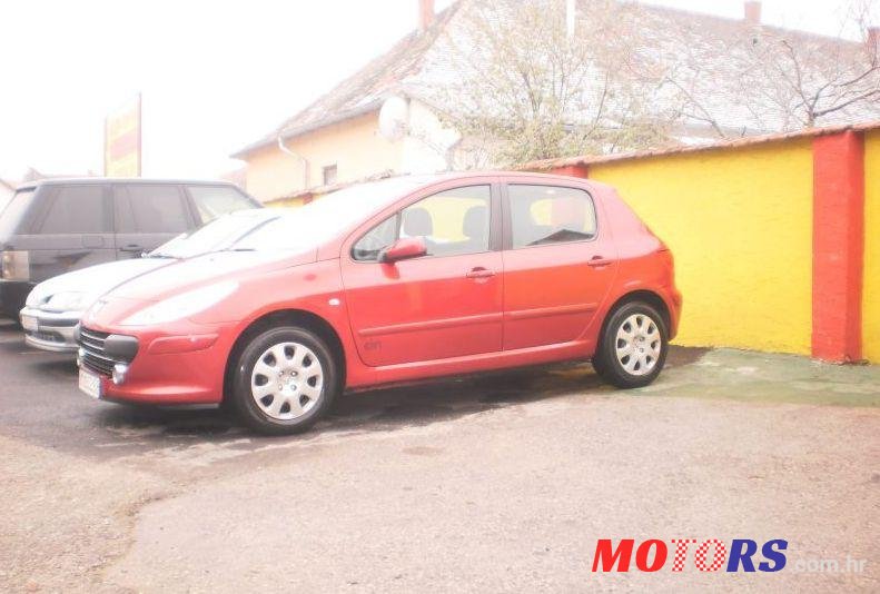 2006' Peugeot 307 1,6 16V Hdi photo #1