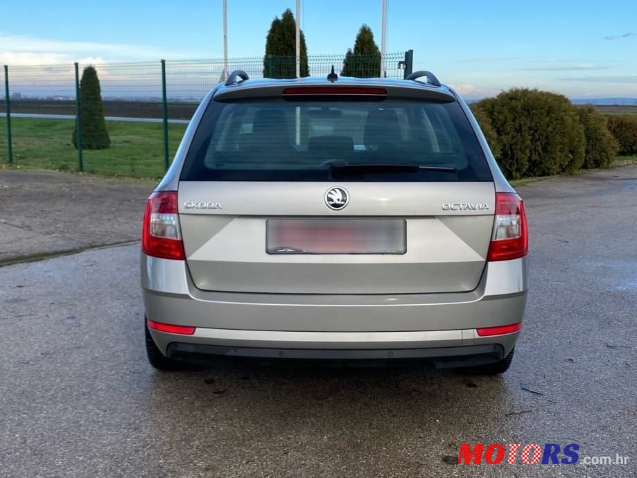 2018' Skoda Octavia Combi photo #6
