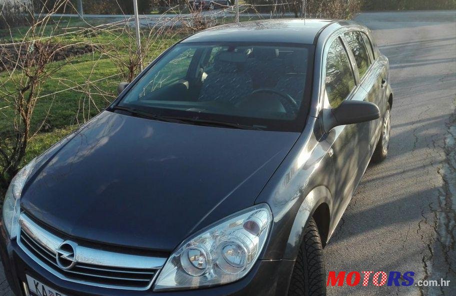 2008' Opel Astra 1,4 16V photo #2