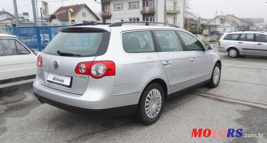 2008' Volkswagen Passat 2,0 Tdi photo #2