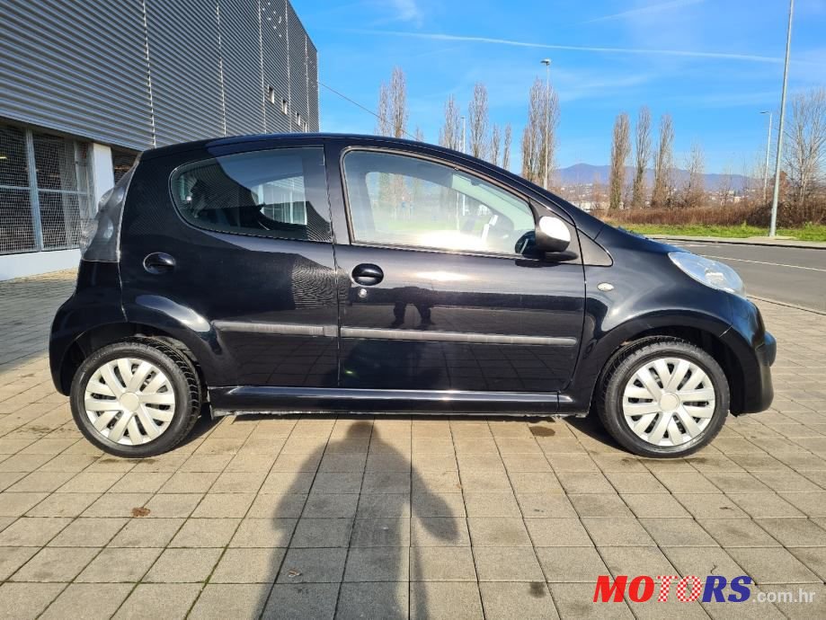 2009' Citroen C1 1,0 photo #6