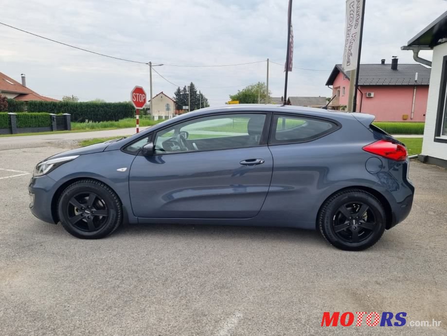 2013' Kia Pro Ceed photo #4