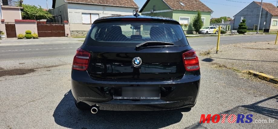 2014' BMW Serija 1 116D photo #6