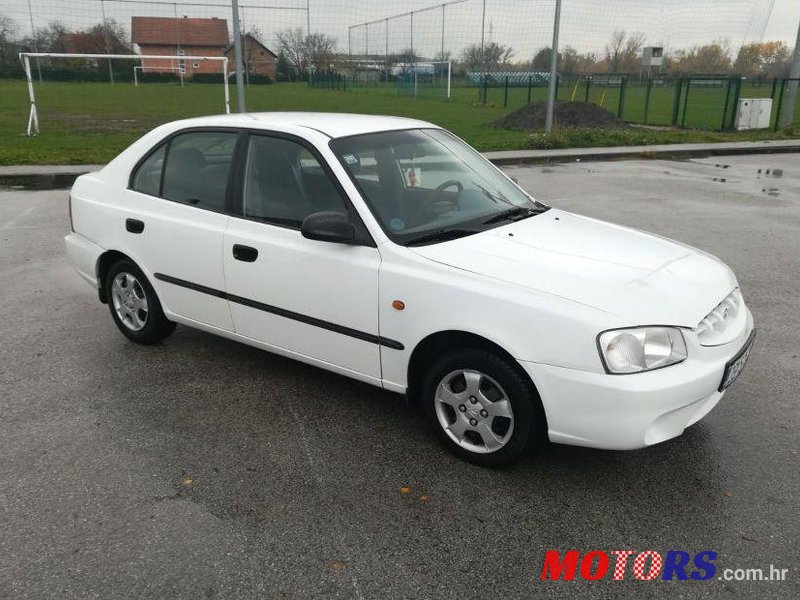 2002' Hyundai Accent 1,3 Gli photo #1