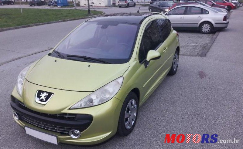 2006' Peugeot 207 photo #2