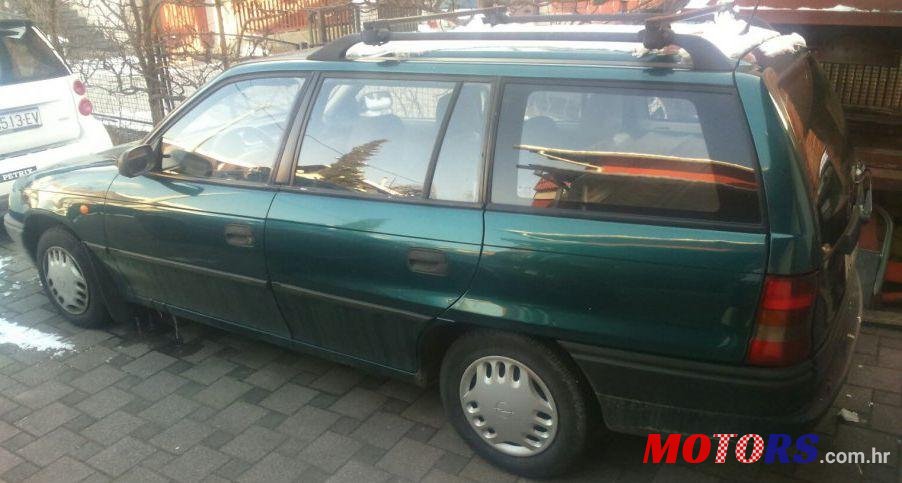 1998' Opel Astra Karavan 1.4 I photo #1