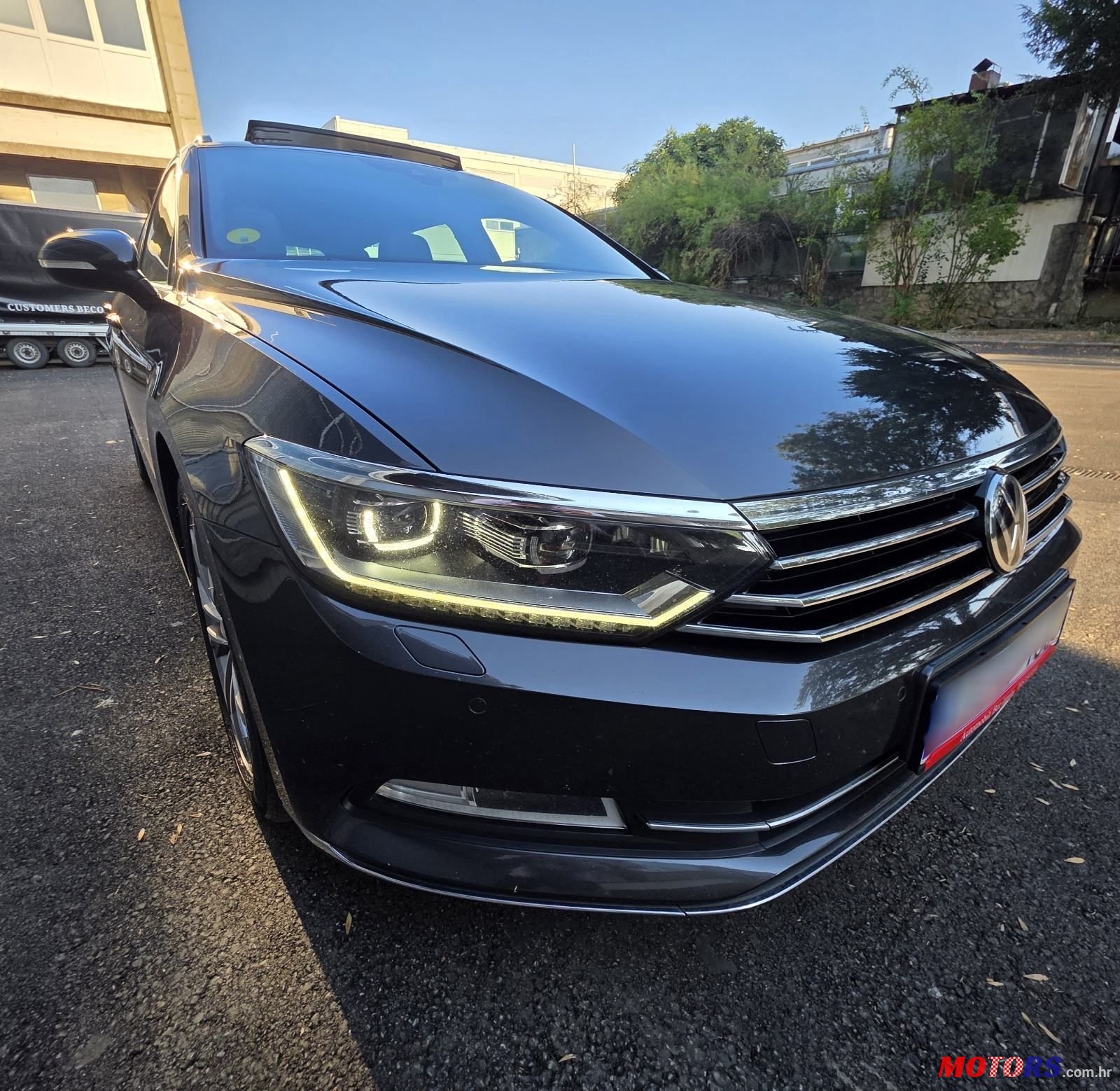 2019' Volkswagen Passat Variant photo #1