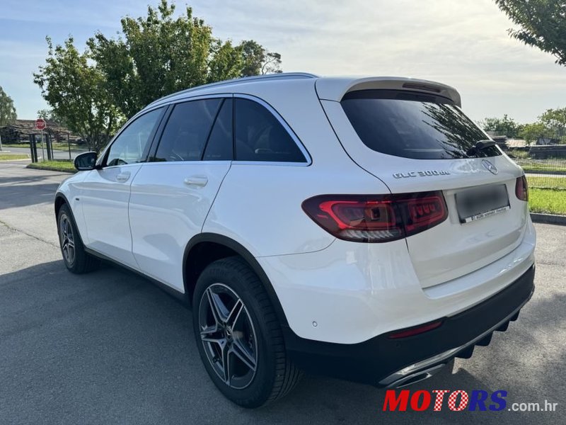 2021' Mercedes-Benz GLC 300 D photo #5