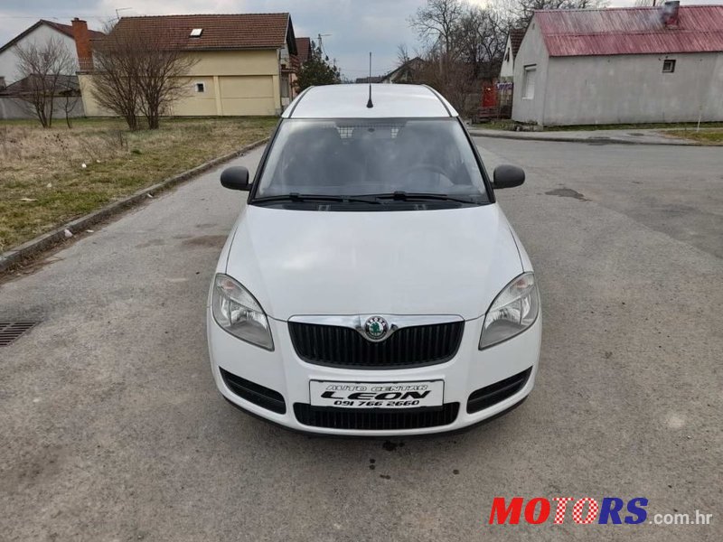 2009' Skoda Pick Up 1,4 Tdi photo #2