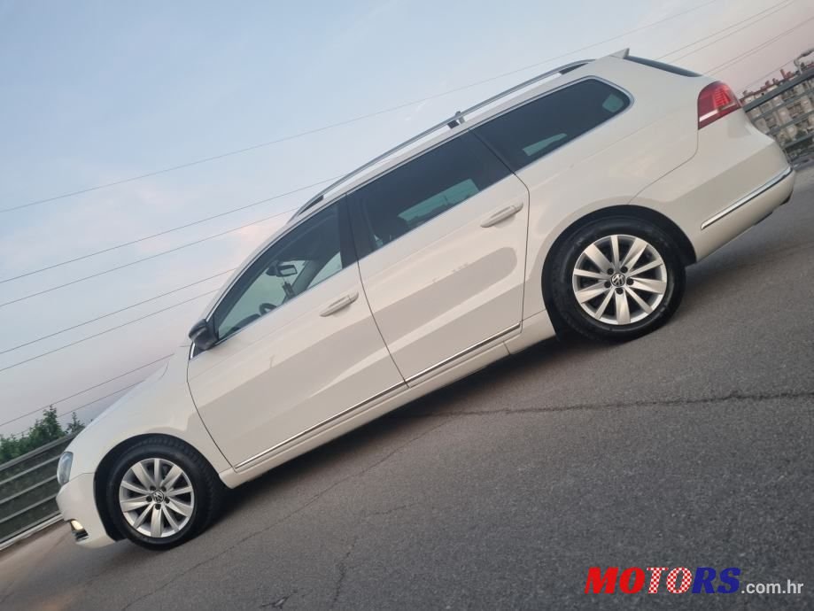 2014' Volkswagen Passat Variant photo #4