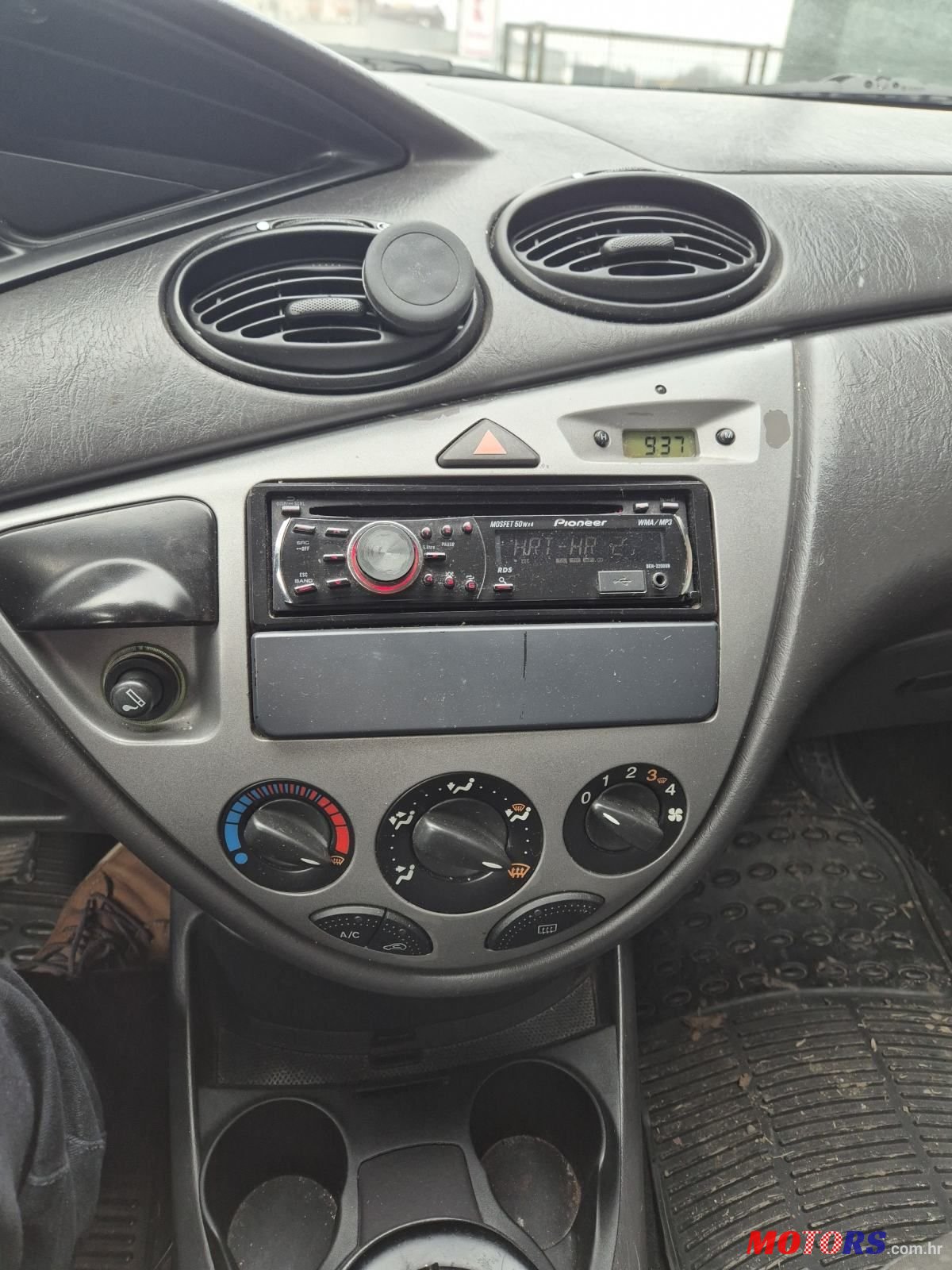 2003' Ford Focus 1,8 photo #4