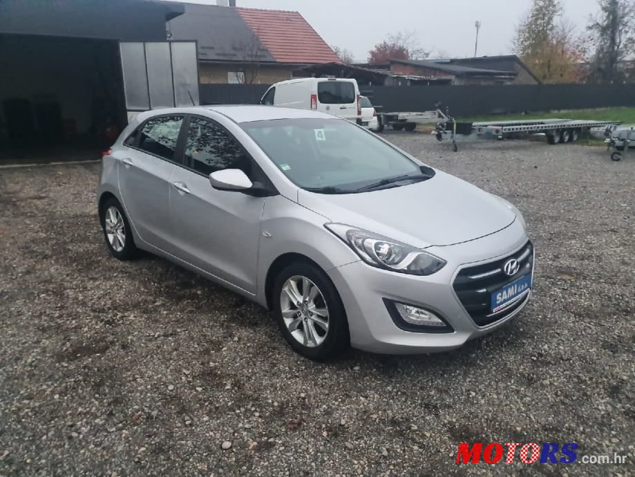 2015' Hyundai i30 1,6 Crdi photo #2