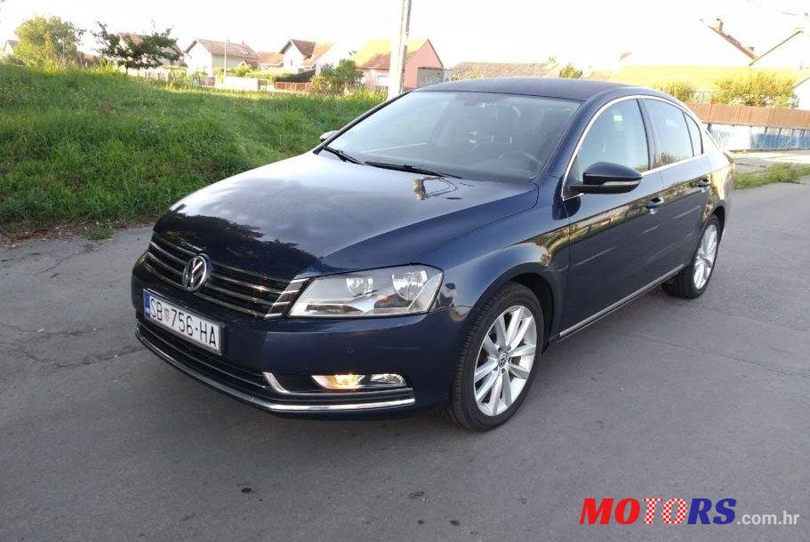 2012' Volkswagen Passat 1,6 Tdi Bmt photo #1