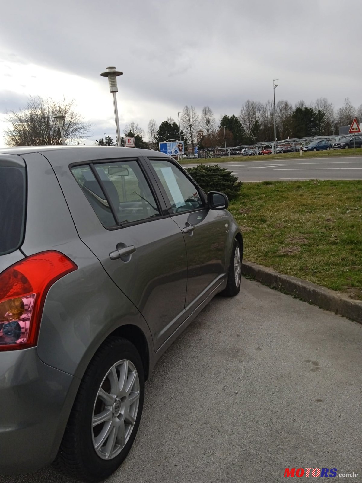 2008' Suzuki Swift photo #4