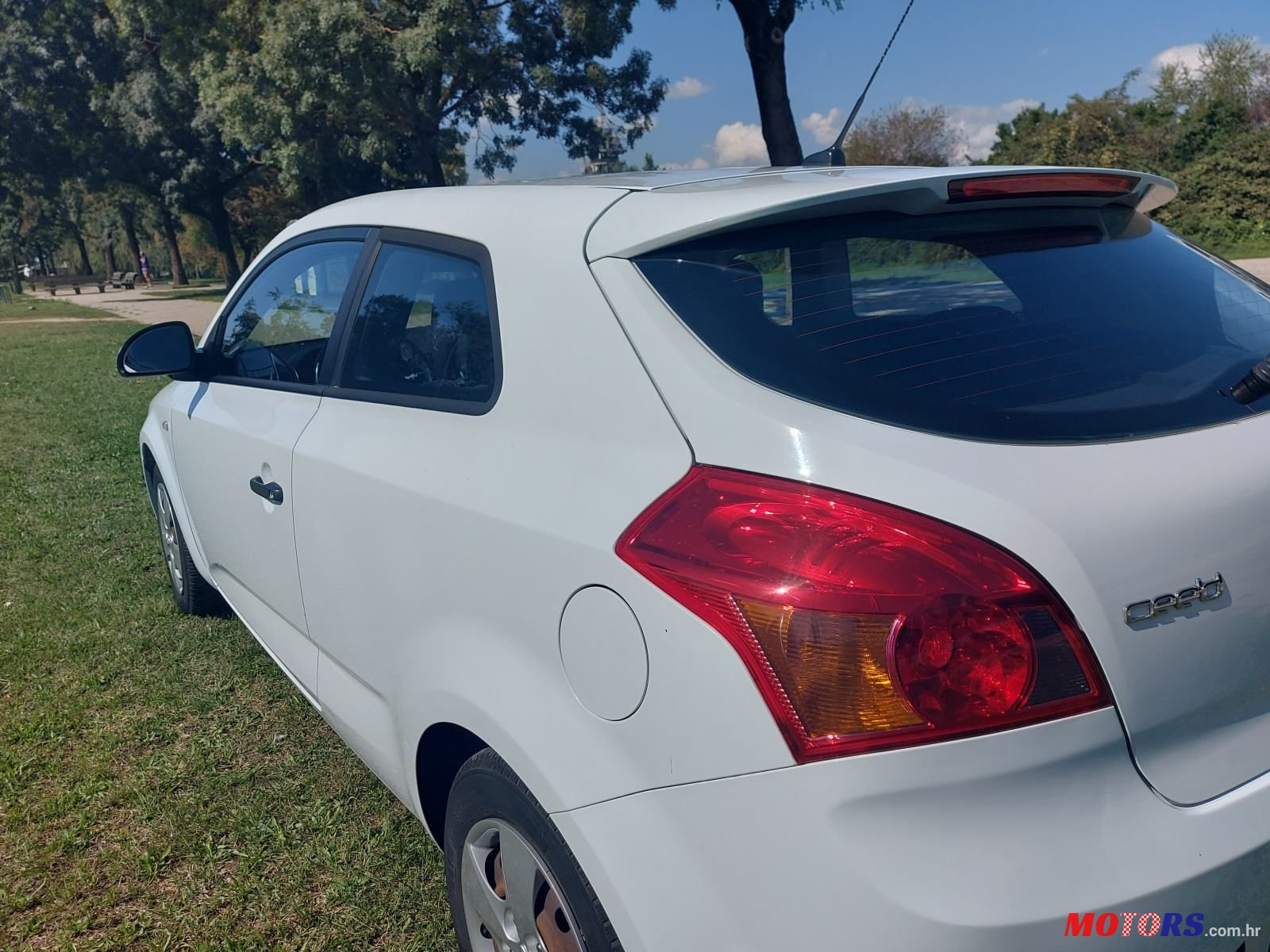 2009' Kia Ceed 1,4 photo #2