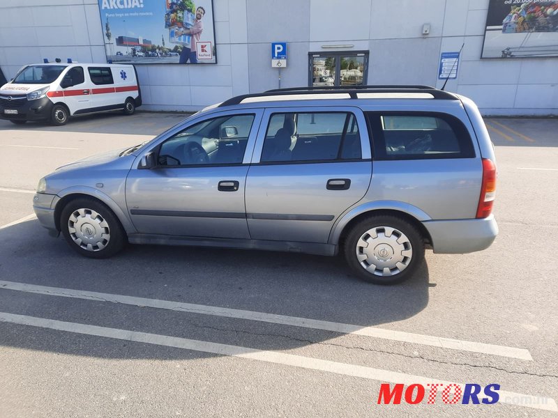 2008' Opel Astra Karavan photo #1