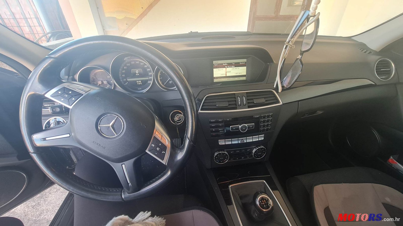 2013' Mercedes-Benz C-Class photo #4