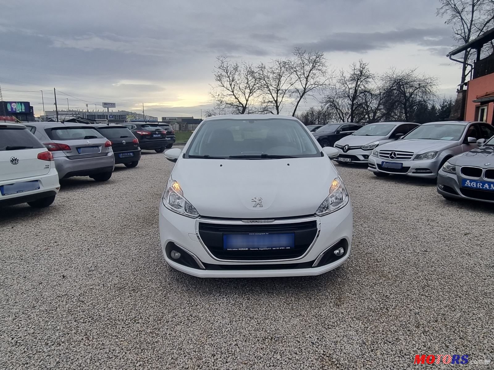 2017' Peugeot 208 1,6 Bluehdi photo #3