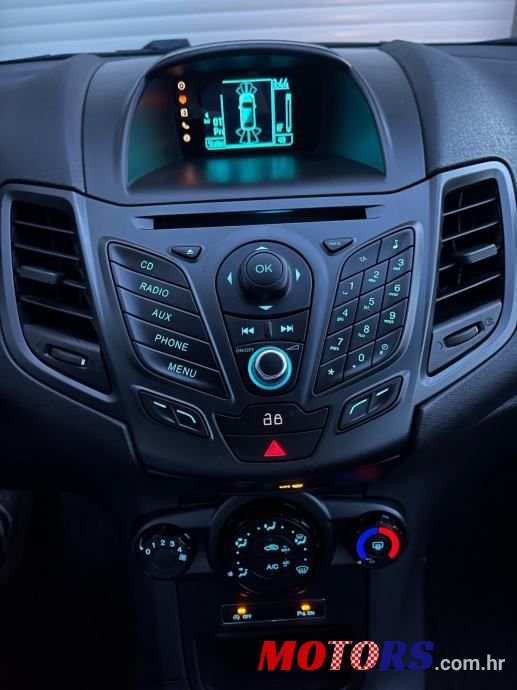 2014' Ford Fiesta photo #6