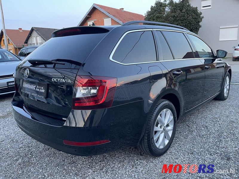 2018' Skoda Octavia Combi photo #5