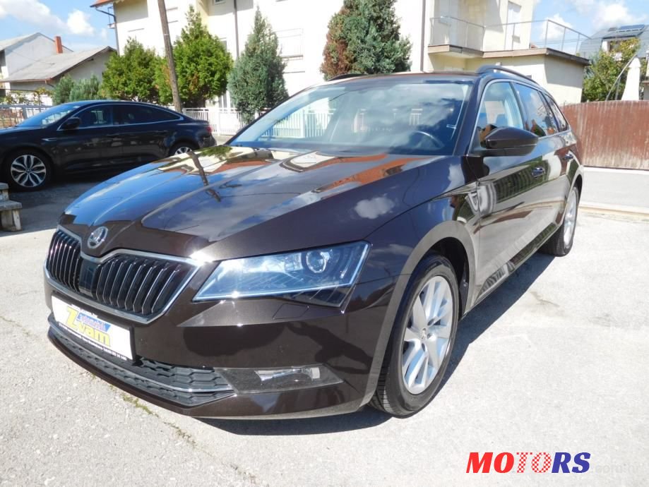 2018' Skoda Superb Combi photo #3