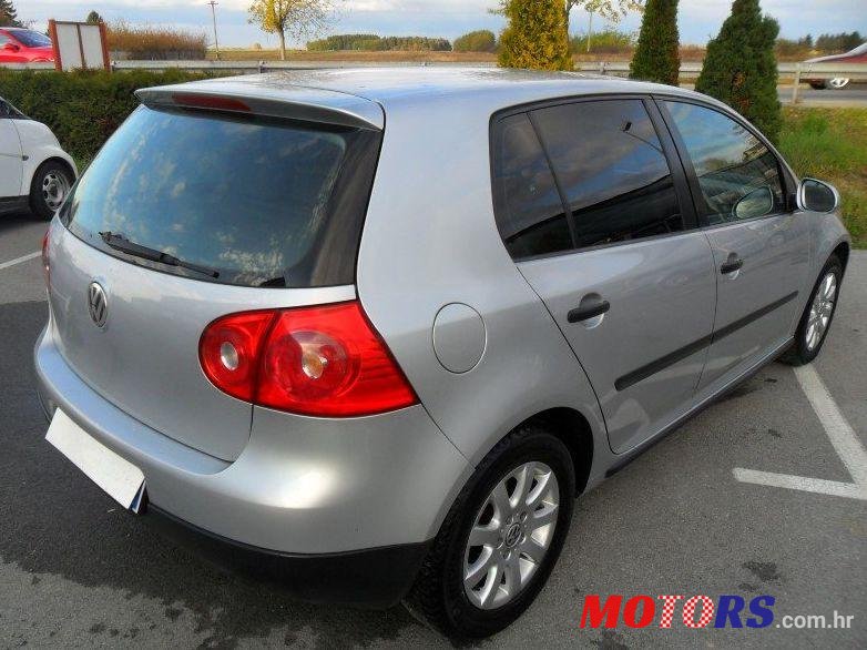 2004' Volkswagen Golf V 1,9 Tdi photo #2