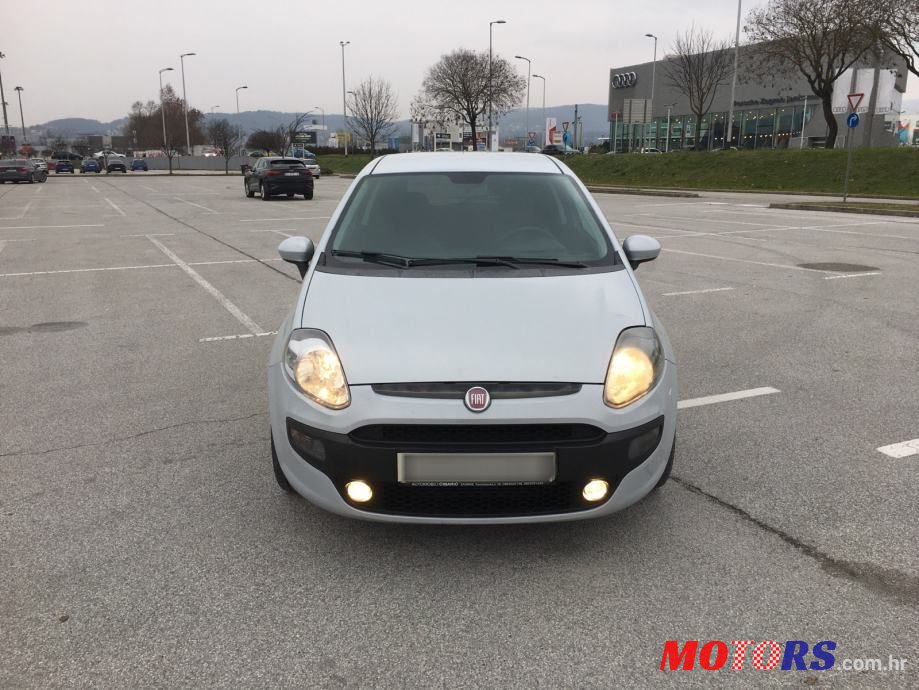 2010' Fiat Punto Evo 1.3 Jtd photo #2