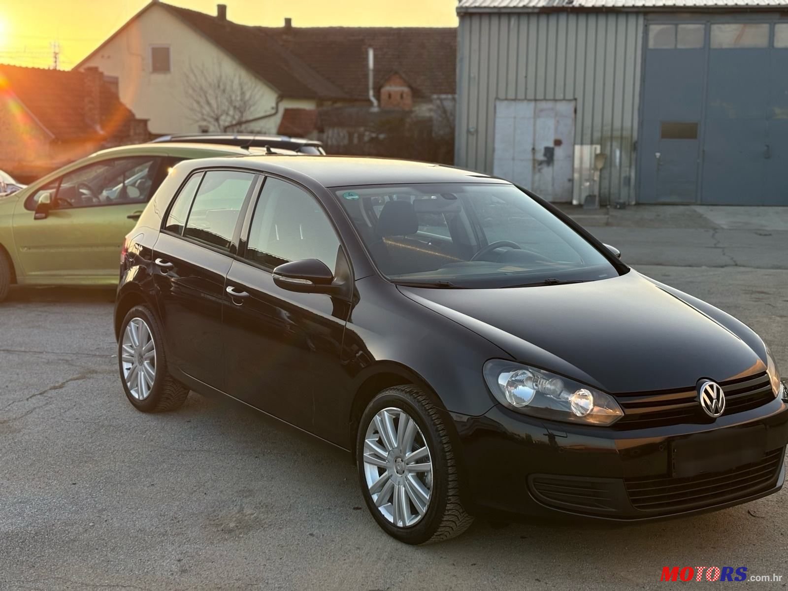 2011' Volkswagen Golf VI 1,6 Tdi photo #2
