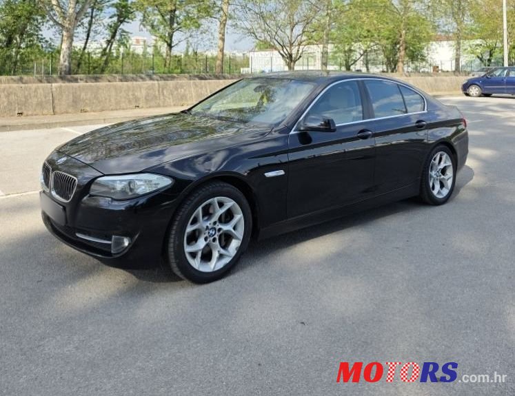 2012' BMW Serija 5 525Xd photo #2