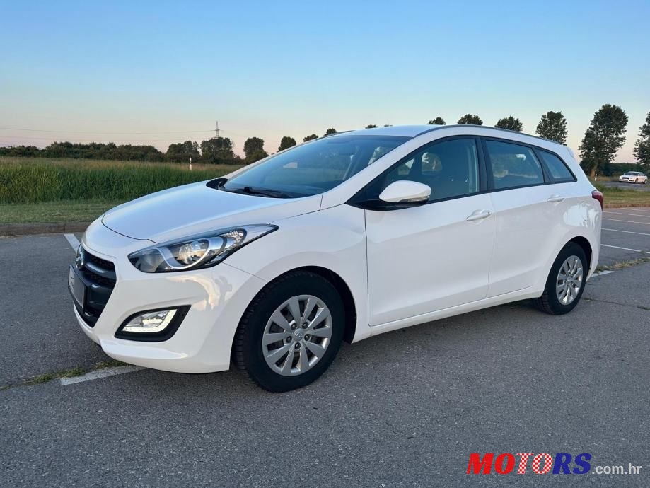 2015' Hyundai i30 1,6 Crdi photo #4