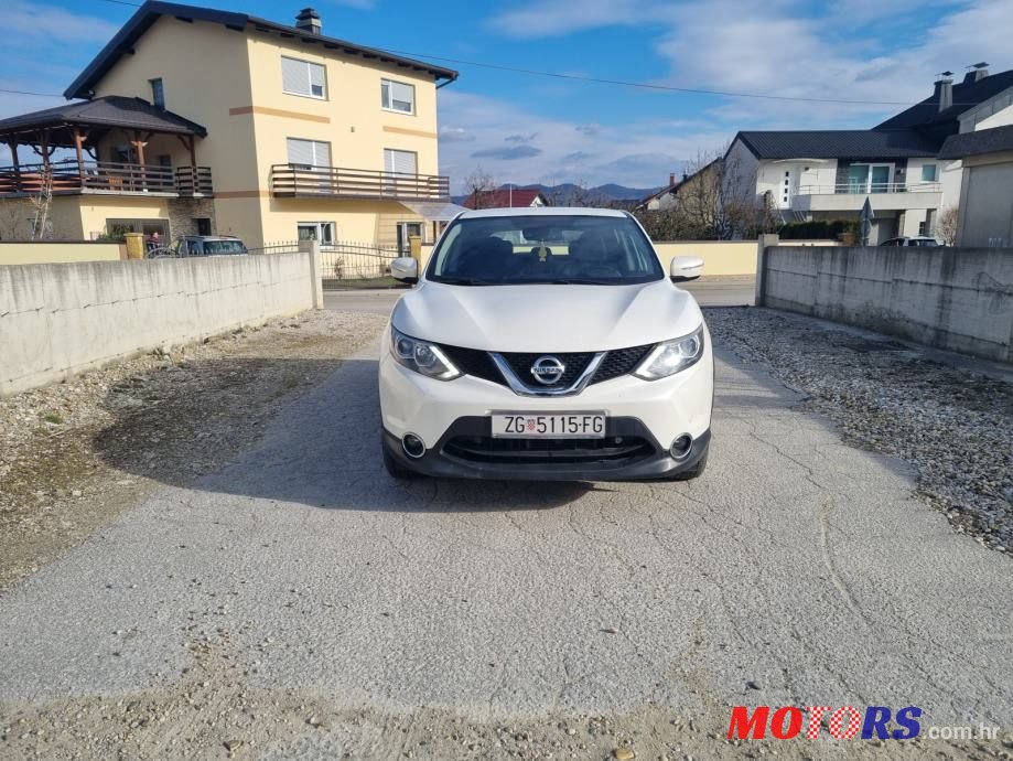 2014' Nissan Qashqai 1,6 photo #2