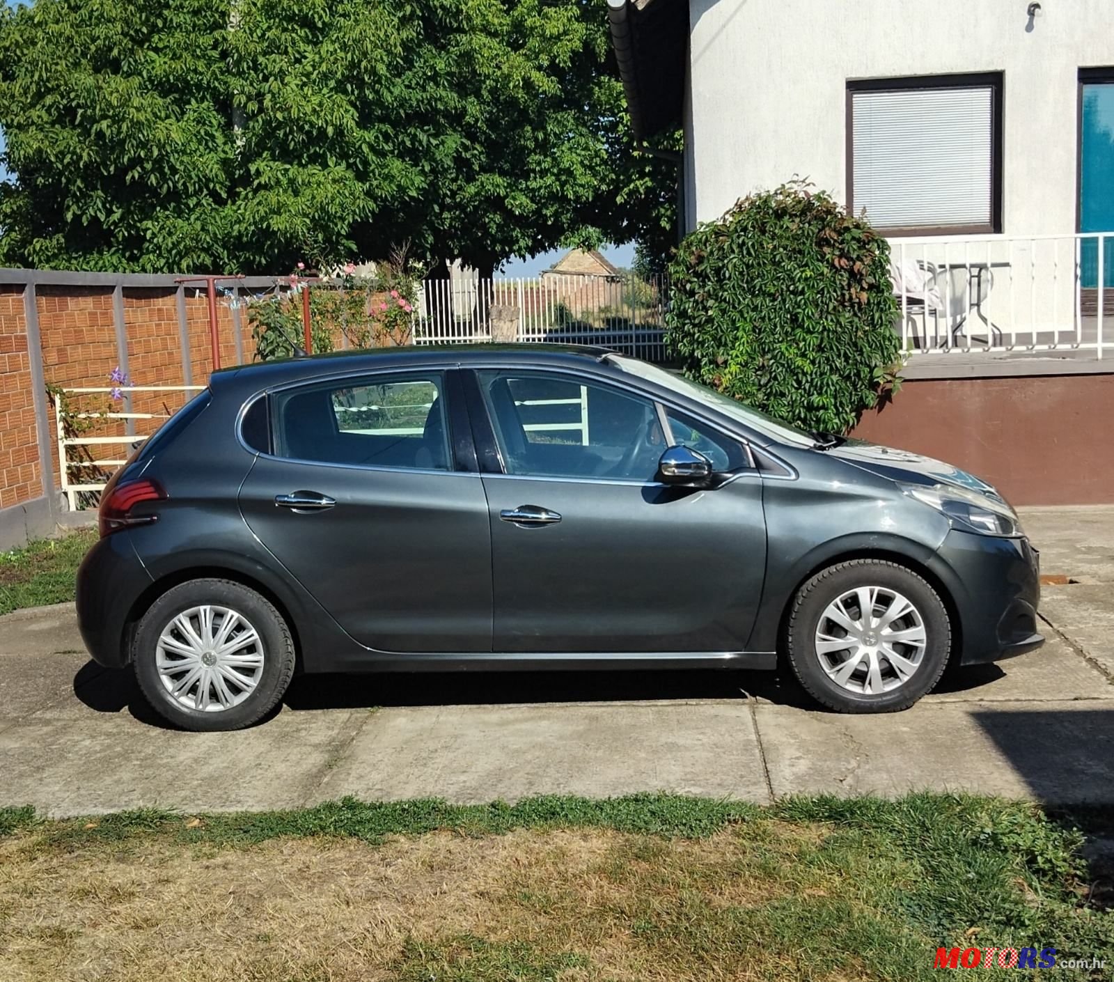 2015' Peugeot 208 1,2 Puretech photo #6