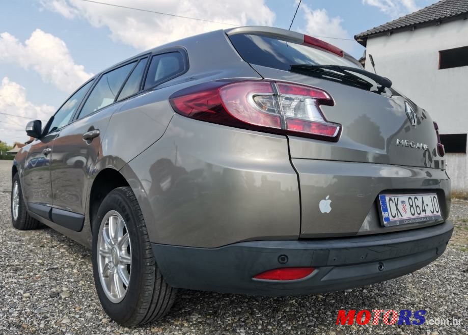 2010' Renault Megane Grandtour 1,5 Dci Edc photo #5