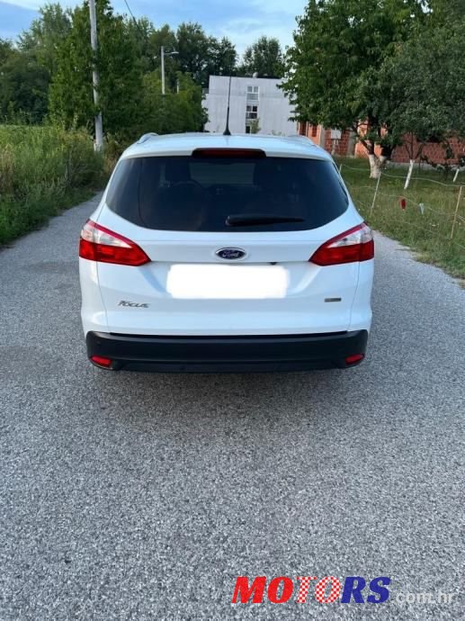 2013' Ford Focus Karavan photo #4