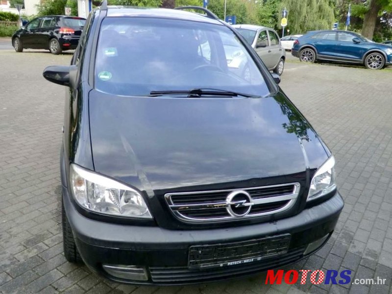 2004' Opel Zafira 2,0 Dti photo #2