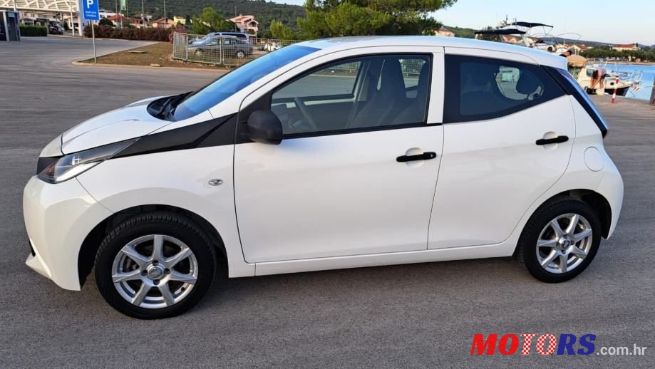 2018' Toyota Aygo 1,0 photo #5