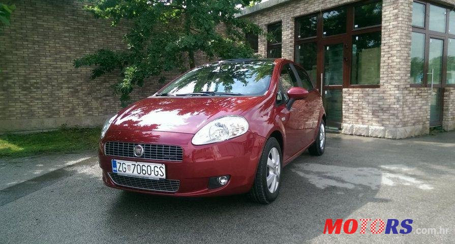2009' Fiat Grande Punto photo #1