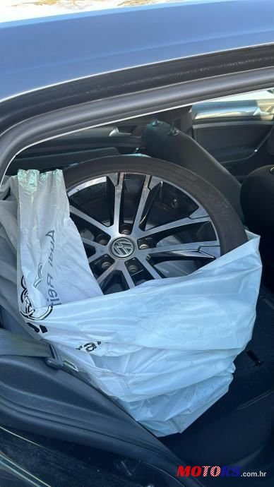 2016' Volkswagen Golf 7 1,6 Tdi photo #4