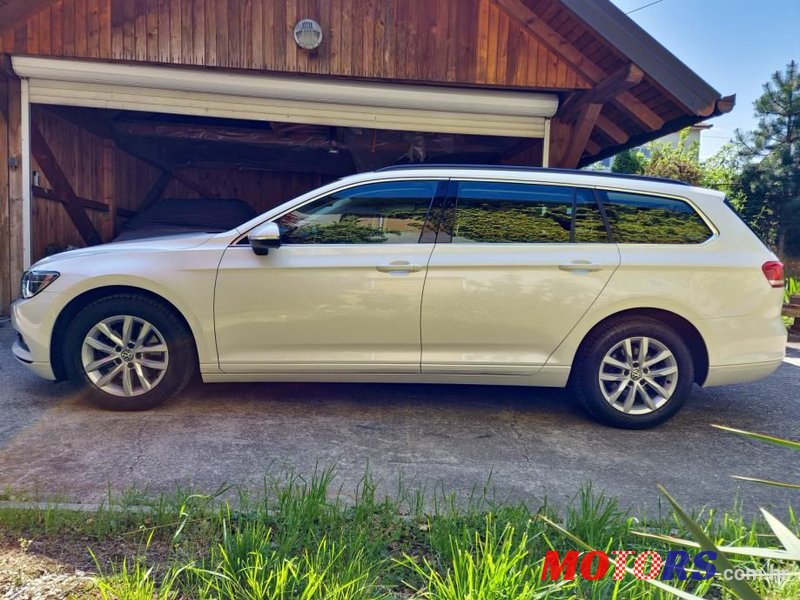 2016' Volkswagen Passat photo #3