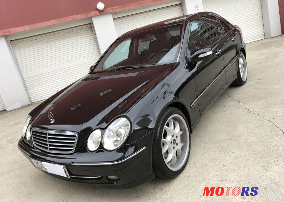 2003' Mercedes-Benz C-Klasa photo #1