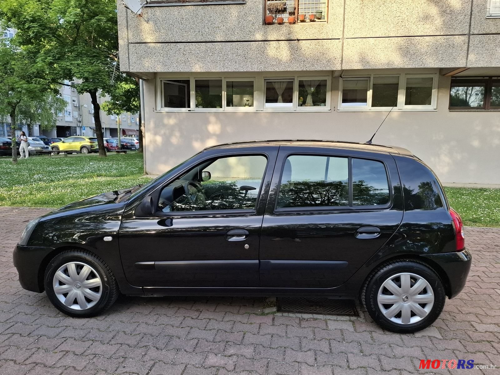 2007' Renault Clio 1,5 Dci photo #1