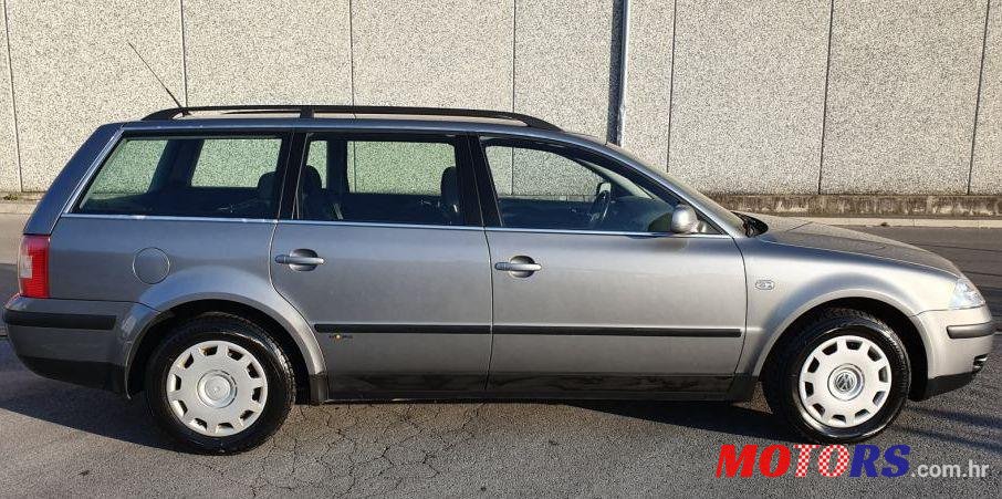 2004' Volkswagen Passat Variant 1,9 Tdi photo #1